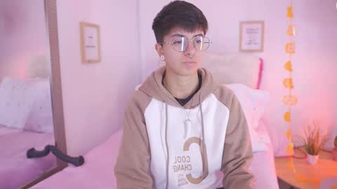 Blue  online show from October 22, 2:33 pm