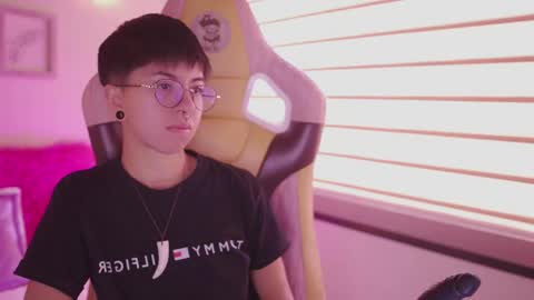 Blue  online show from April 22, 1:19 pm