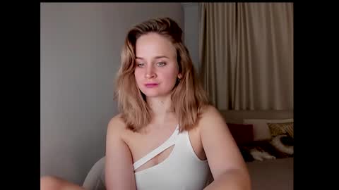 Tony and Alice online show from January 1, 2:51 am