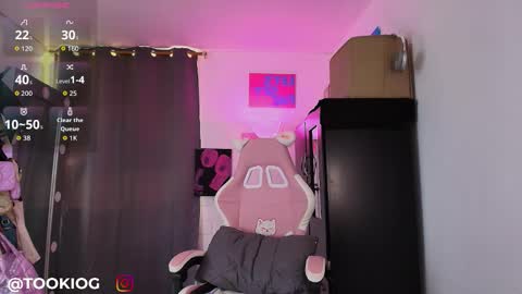 tookiock online show from March 18, 5:07 pm