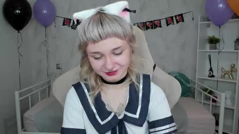 Tori online show from October 31, 12:23 am