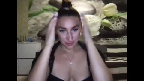 tosyna07555 online show from September 18, 9:13 pm