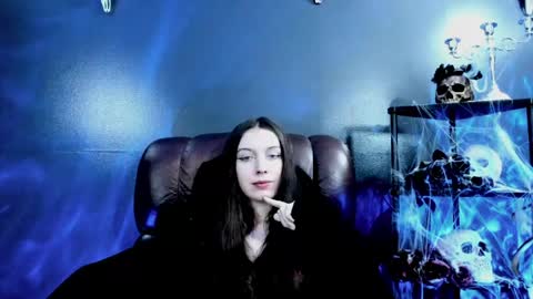 toxicdomme online show from April 23, 7:05 pm