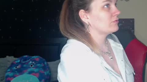 Lilly Miss Mistress Goddess Maam Queen Boss online show from March 1, 8:23 am