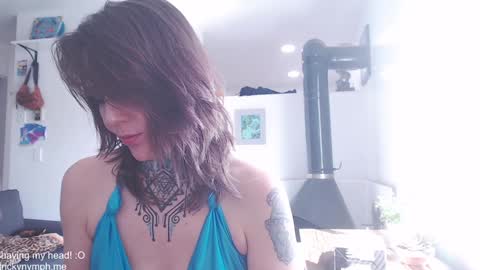 Snapshot of tricky_nymph chatting on September 12, 9:11 pm Cassie online show from September 12, 9:11 pm