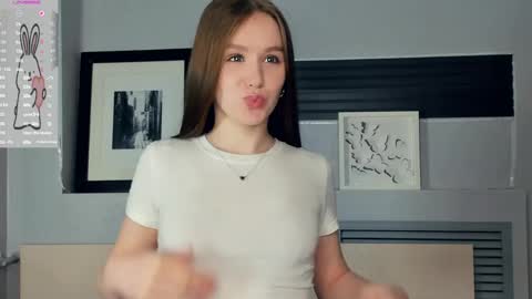 Bubbles online show from April 22, 7:38 am