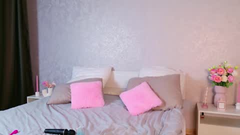 Snapshot of trinnity_sweet chatting on September 27, 6:48 pm trinnity_sweet online show from September 27, 6:48 pm