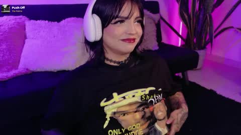 Val martinez  online show from April 21, 1:42 am