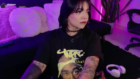 Val martinez  online show from April 21, 2:51 am