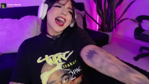 Val martinez  online show from April 21, 1:09 am