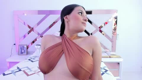 Trissha online show from July 6, 7:49 pm