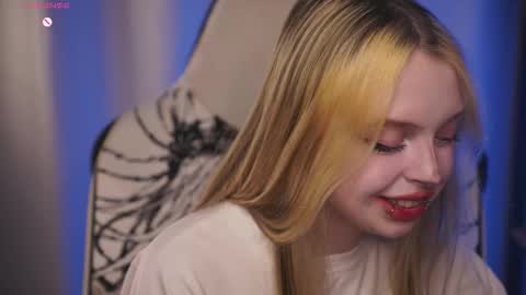 Lana online show from March 8, 2:10 pm