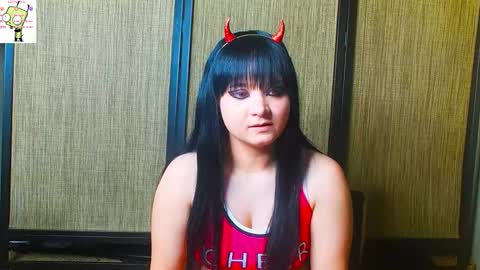 trixiedoescamcam online show from February 12, 2:24 am