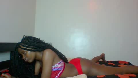 TRIXXI online show from December 4, 12:25 pm