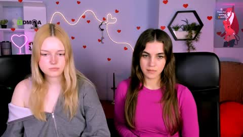 Trixy online show from April 8, 2:19 pm