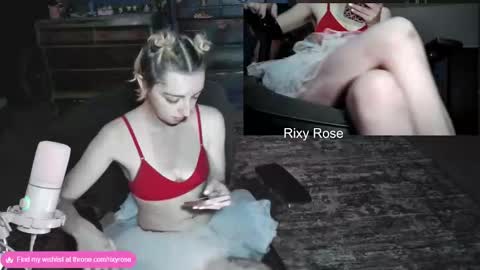 RixyRose online show from November 17, 3:46 pm