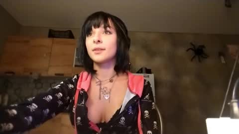 Poly online show from January 9, 2:32 pm