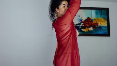 Snapshot of tuti_sex chatting on February 20, 3:56 am tuti online show from February 20, 3:56 am