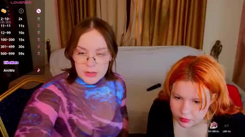 twicehearts online show from November 13, 11:42 am