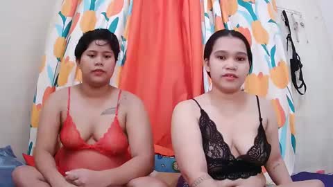 Lyn and lea online show from March 4, 11:54 pm