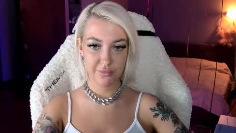 Miley online show from March 2, 3:20 pm