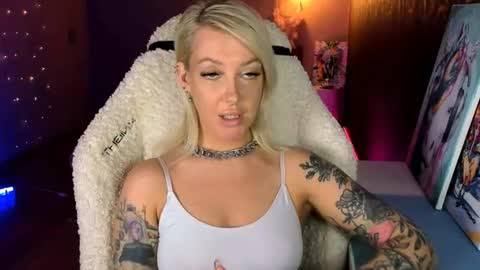 Miley online show from July 25, 12:34 pm