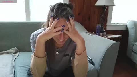 Tyler Sands online show from November 13, 1:21 pm