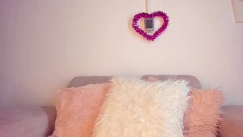 tylla__ online show from February 25, 5:17 am