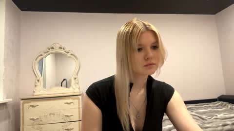 Anny online show from March 13, 3:46 pm