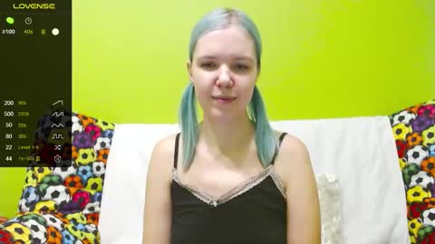 Snapshot of ultra_meow chatting on January 18, 9:45 pm Roxy online show from January 18, 9:45 pm
