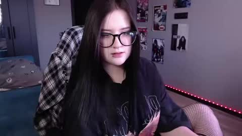 Snapshot of uminarin chatting on February 25, 9:31 am Julia online show from February 25, 9:31 am