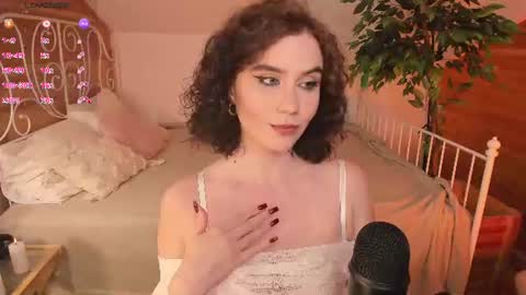 Una  online show from July 2, 7:09 pm