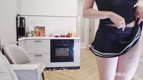 uninvited_raccoon online show from January 7, 7:28 pm