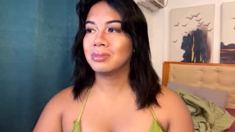 Vee online show from November 15, 3:51 am