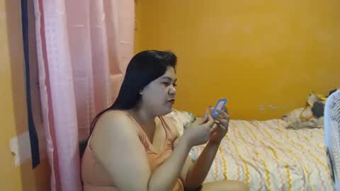 ur_hotsexymaria online show from June 6, 8:20 am