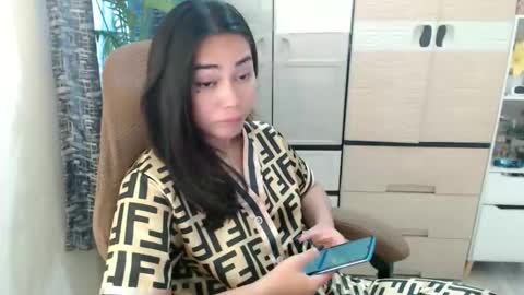 urasian_erica online show from April 19, 7:19 am