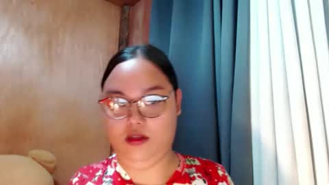 Lycah online show from November 17, 11:49 pm