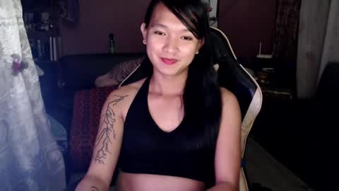 NEWRA  ALLISON online show from February 27, 6:09 pm