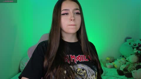 Danielle  online show from April 29, 9:23 am