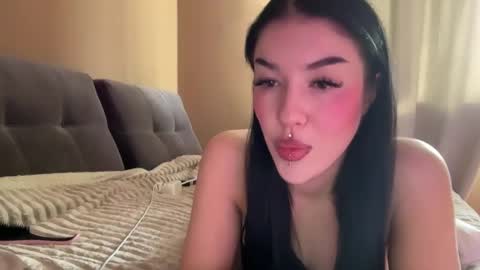 Snapshot of urdevilbaby chatting on March 7, 7:52 am Margo online show from March 7, 7:52 am