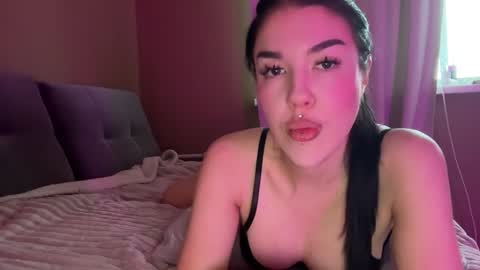 Snapshot of urdevilbaby chatting on February 2, 6:26 am Margo online show from February 2, 6:26 am