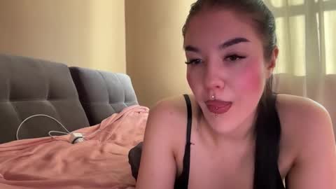 Snapshot of urdevilbaby chatting on February 24, 7:09 am Margo online show from February 24, 7:09 am