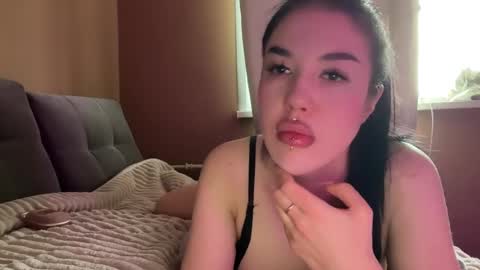 Snapshot of urdevilbaby chatting on February 12, 8:06 am Margo online show from February 12, 8:06 am