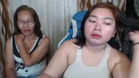 urhotvivian11 online show from January 15, 6:33 am