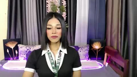 urlovely_jemma online show from June 6, 7:09 pm