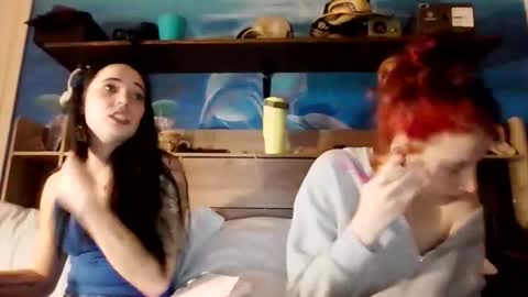 urmomalexx online show from February 27, 3:06 am