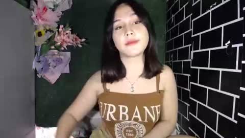 Snapshot of urpinay_pia chatting on October 5, 3:55 am Pia online show from October 5, 3:55 am