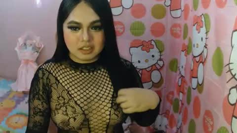 maxie online show from December 1, 11:03 am