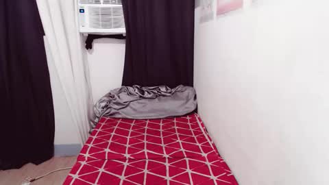 Snapshot of ursweetgirlsammy19 chatting on October 3, 10:42 am sammy the nughty girl who can make you happy online show from October 3, 10:42 am