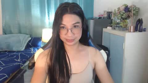 Snapshot of urwetasianprincessxx chatting on October 5, 10:31 am Ashley Kate Mateo Gray online show from October 5, 10:31 am